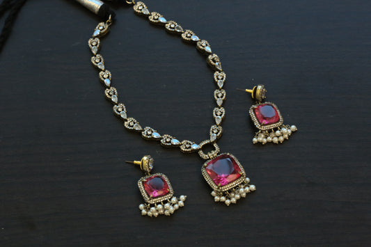 Victorian CZ And Hydo Stone Necklace Set - Pink