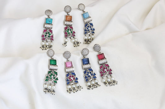Silver Tone Kundan & Pearls Earrings