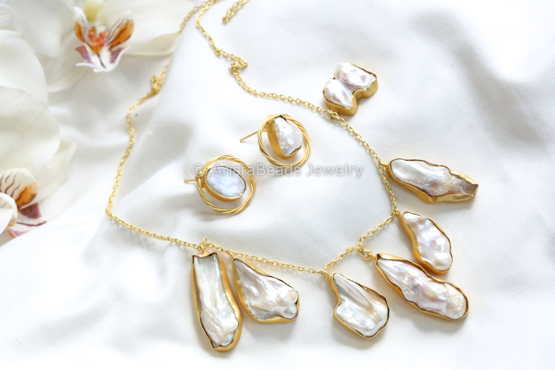 Contemporary Handmade Baroque Pearls Necklace Set