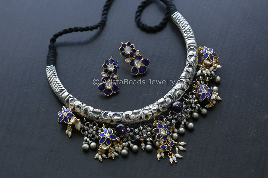 Jadau Kundan Dual Tone Hasli Necklace - Blue