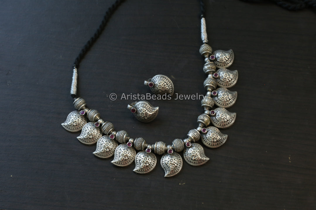 Next To Real Silver Mango Necklace -Silver