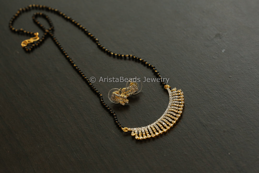 Black Bead Gold Necklace - Stye 4