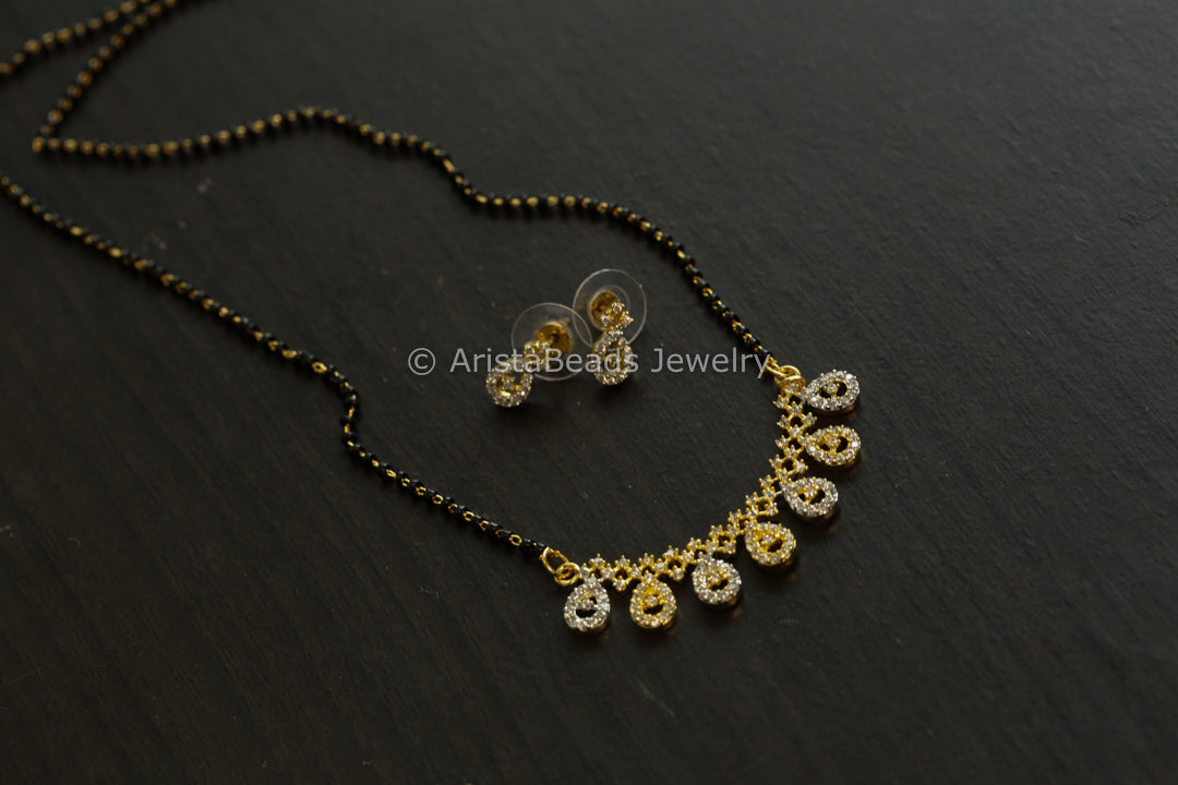 Black Bead Gold Necklace - Stye 6