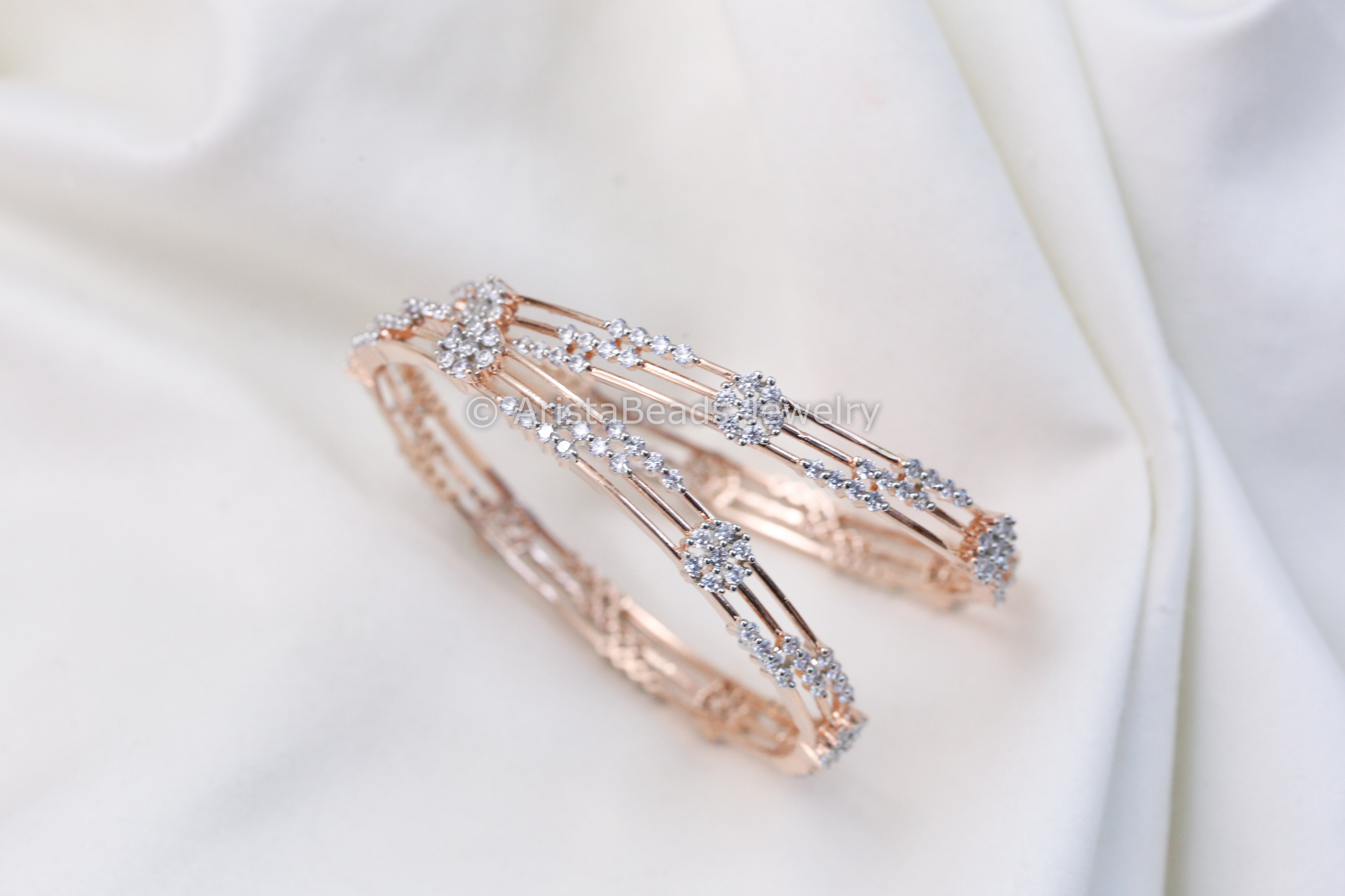 Shop Braid Cluster Diamond Bracelet Online | CaratLane US