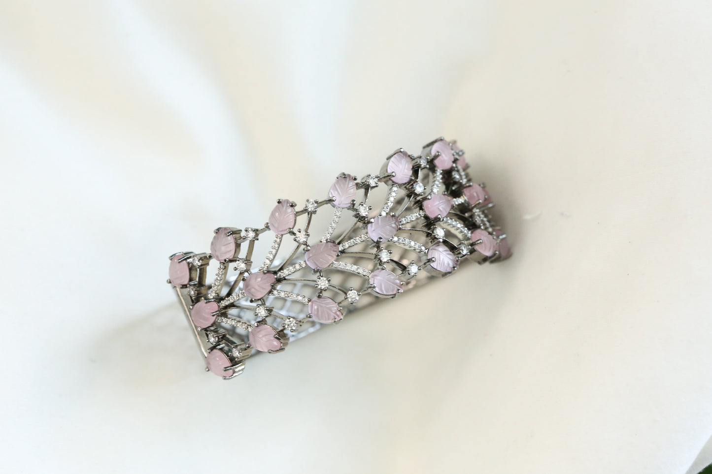 Victorian Carved Stones Bracelet - Pink (Openable)