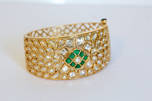 Premium Quality Broad Green Kundan Bracelet