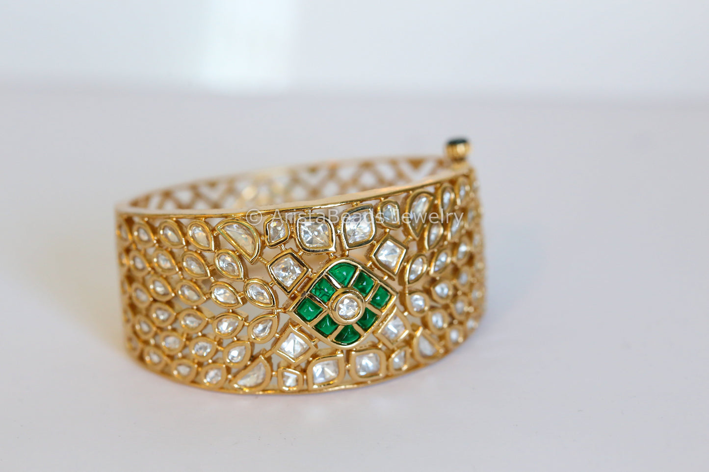 Premium Quality Broad Green Kundan Bracelet
