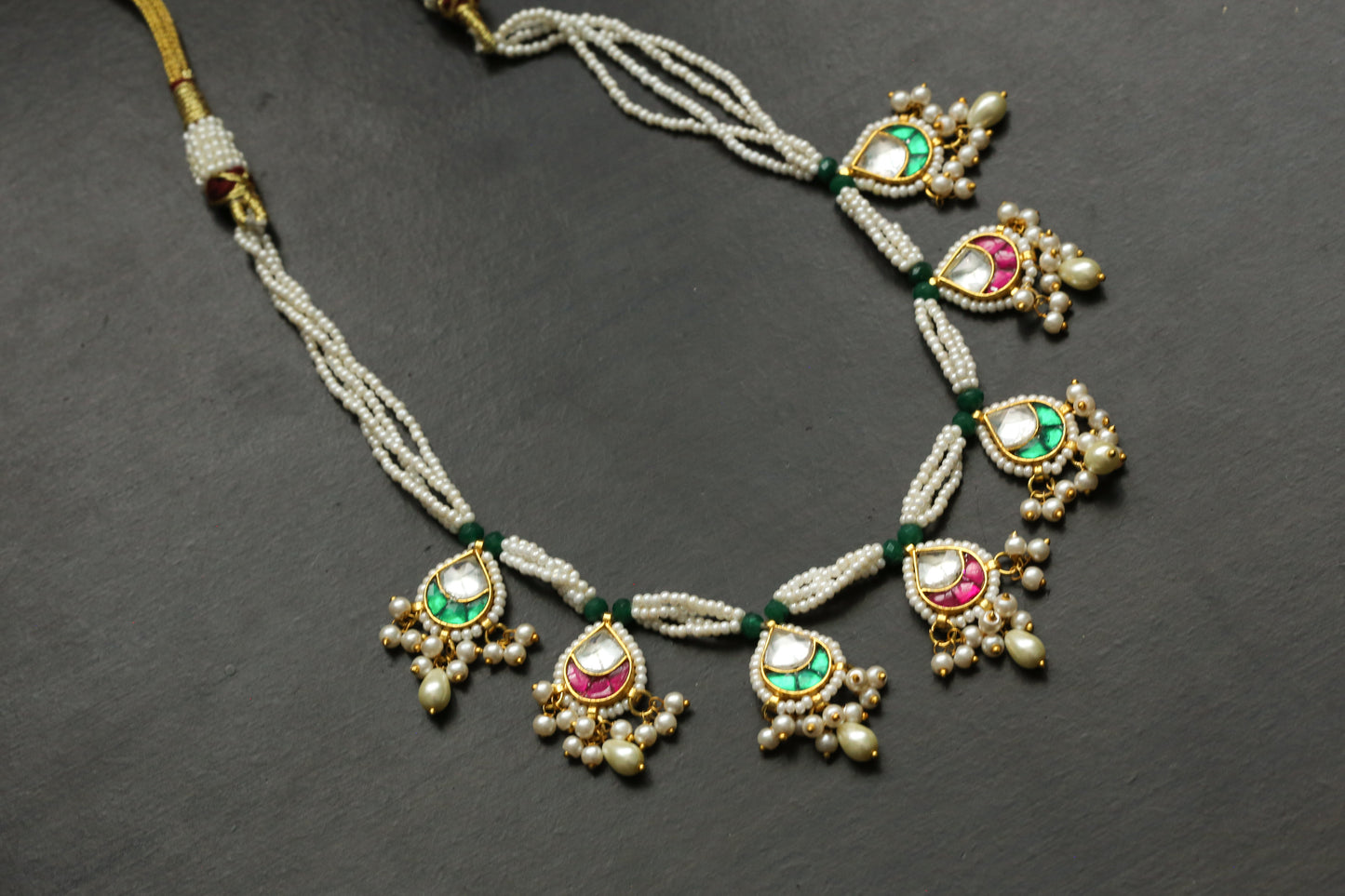 Pachi Kundan Motif Pearl Necklace