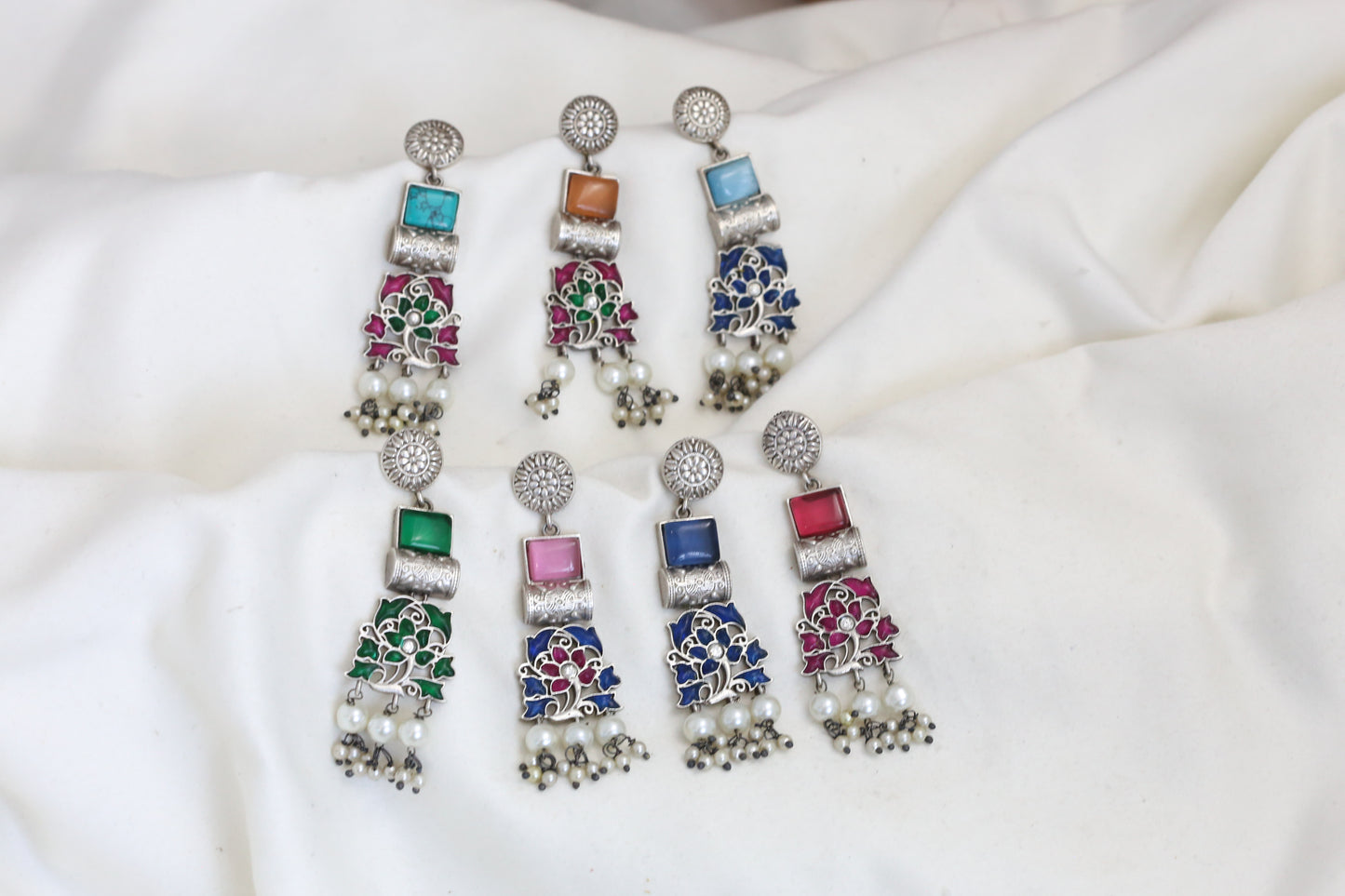Silver Tone Kundan & Pearls Earrings