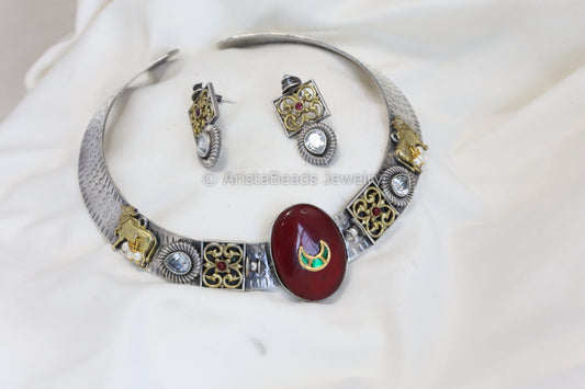 Noor Inlay Kundan Hasli Necklace - Red