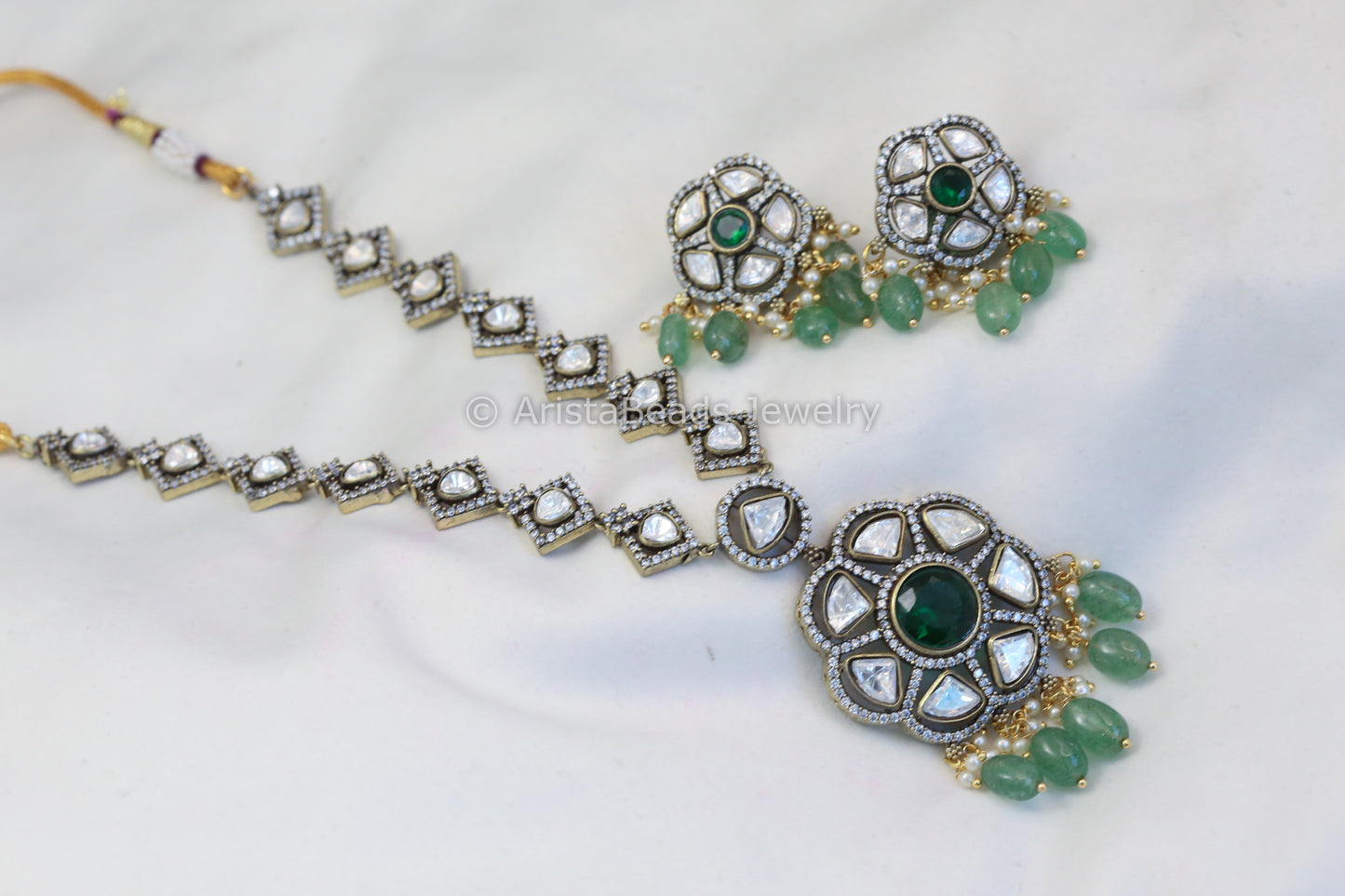 Victorian Uncut Kundan Necklace Set - Green