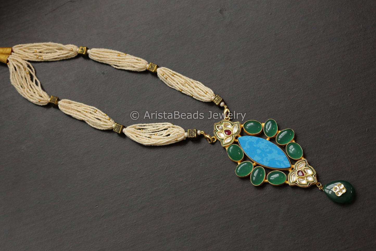 Contemporary Kundan Pendant Necklace