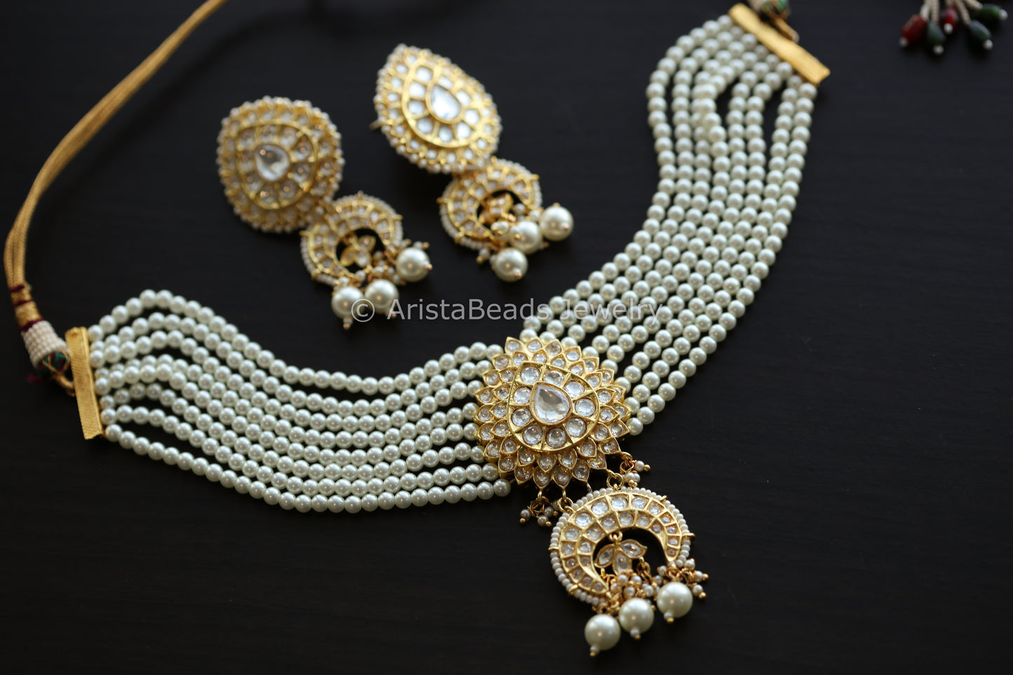 Tyaani Inspired Foil Kundan Necklace Set - Pearls