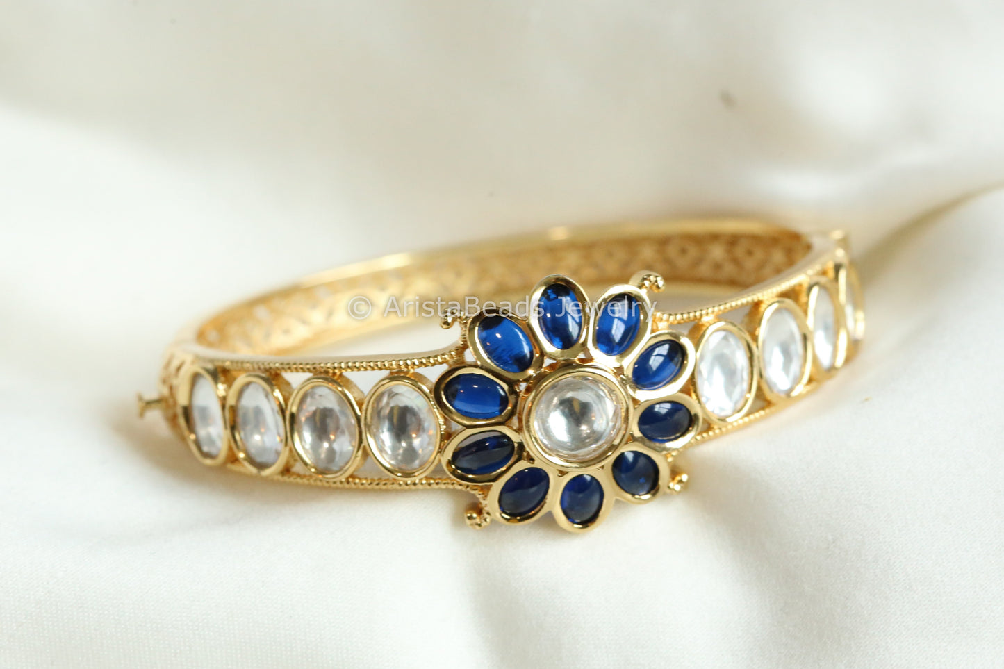 Dainty Uncut Kundan Gold Bracelet -Blue
