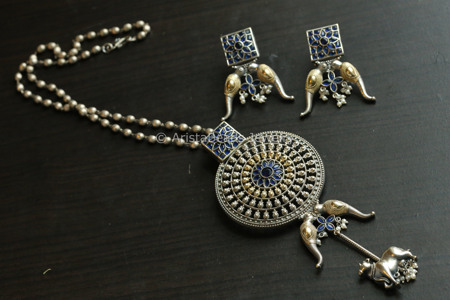 Contemporary Silver Look Dual Tone Necklace Set -Blue