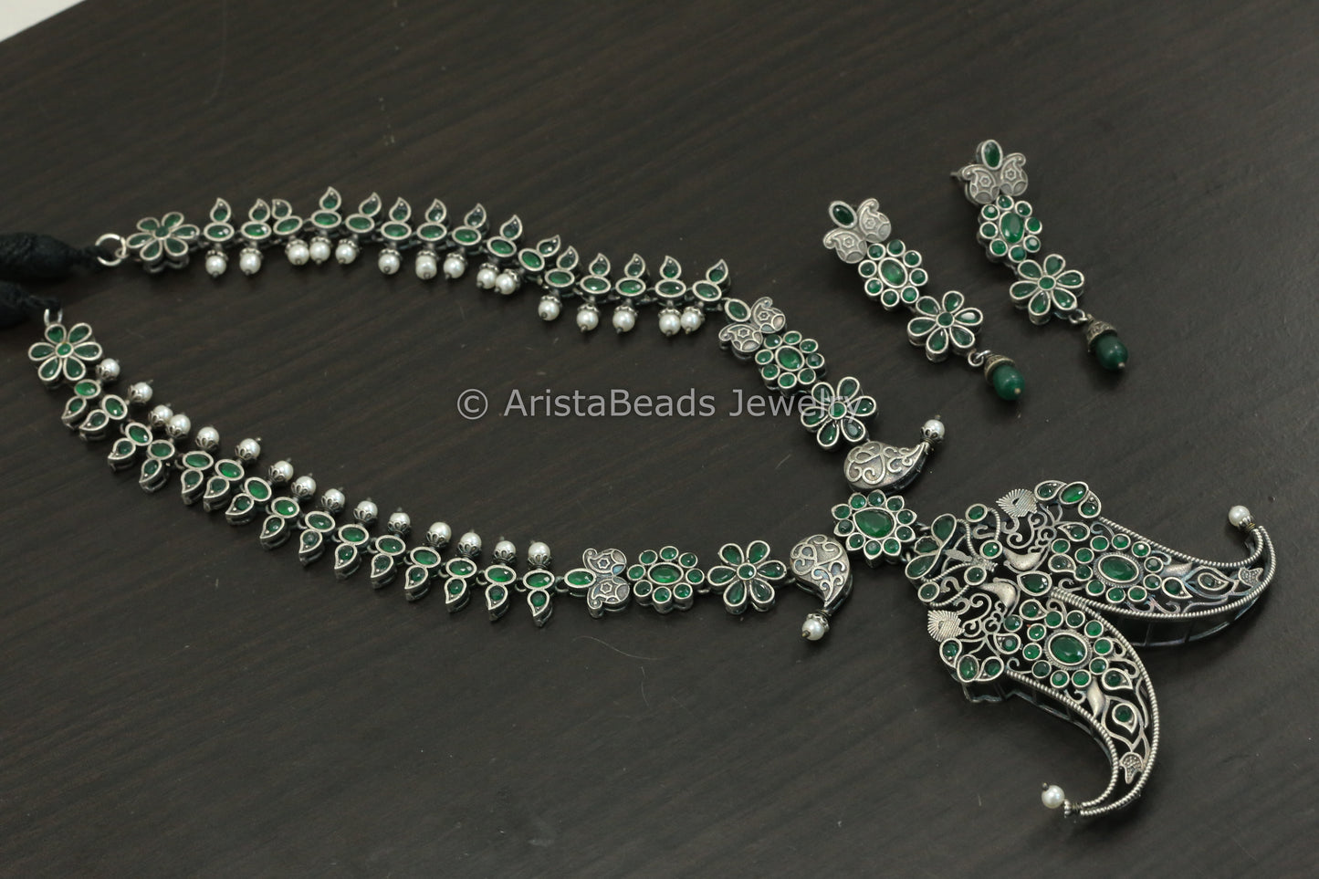 Green AD Puligoru Claw Necklace Set