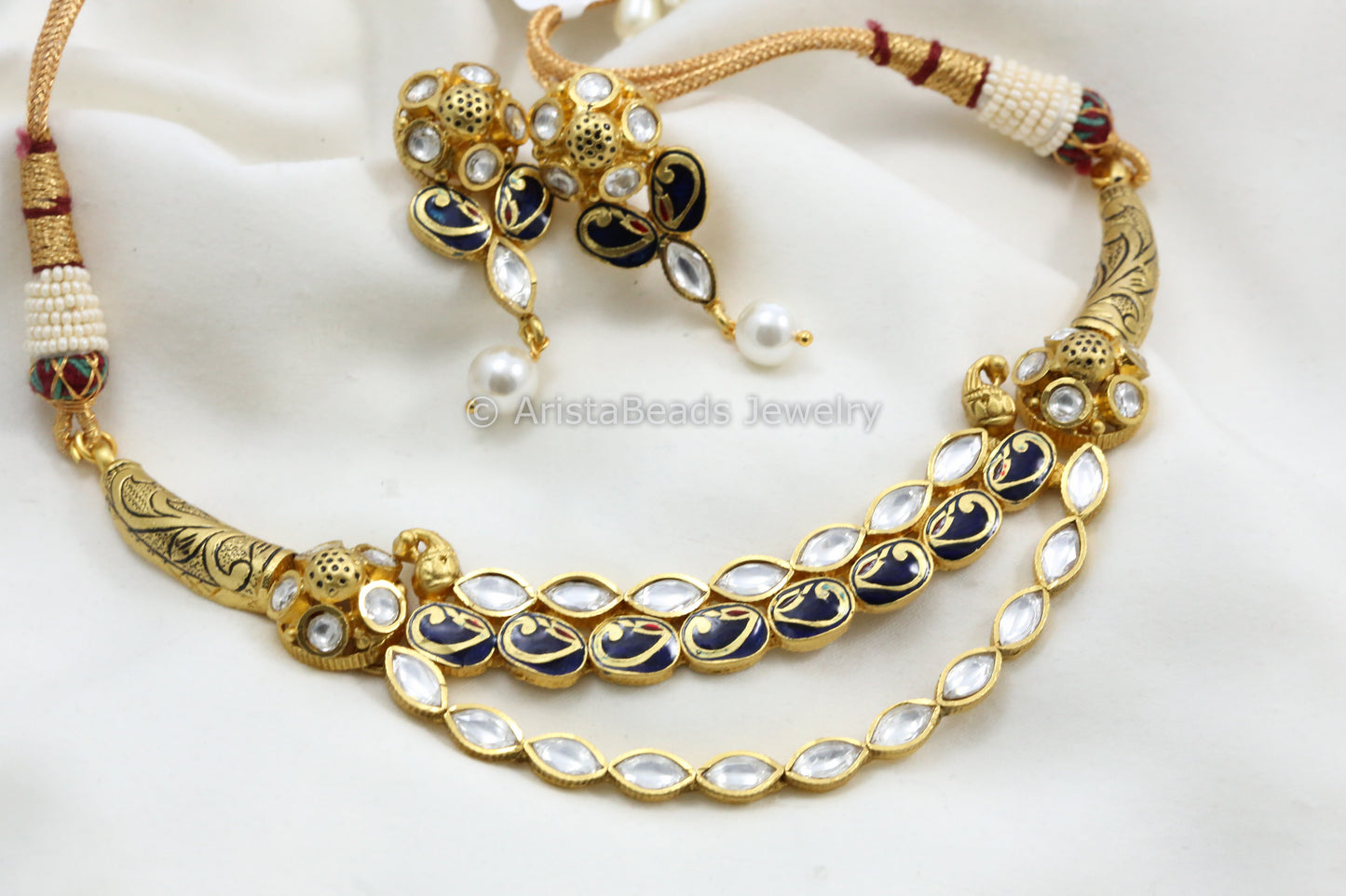 Dainty Kundan Enamel Hasli Necklace Set