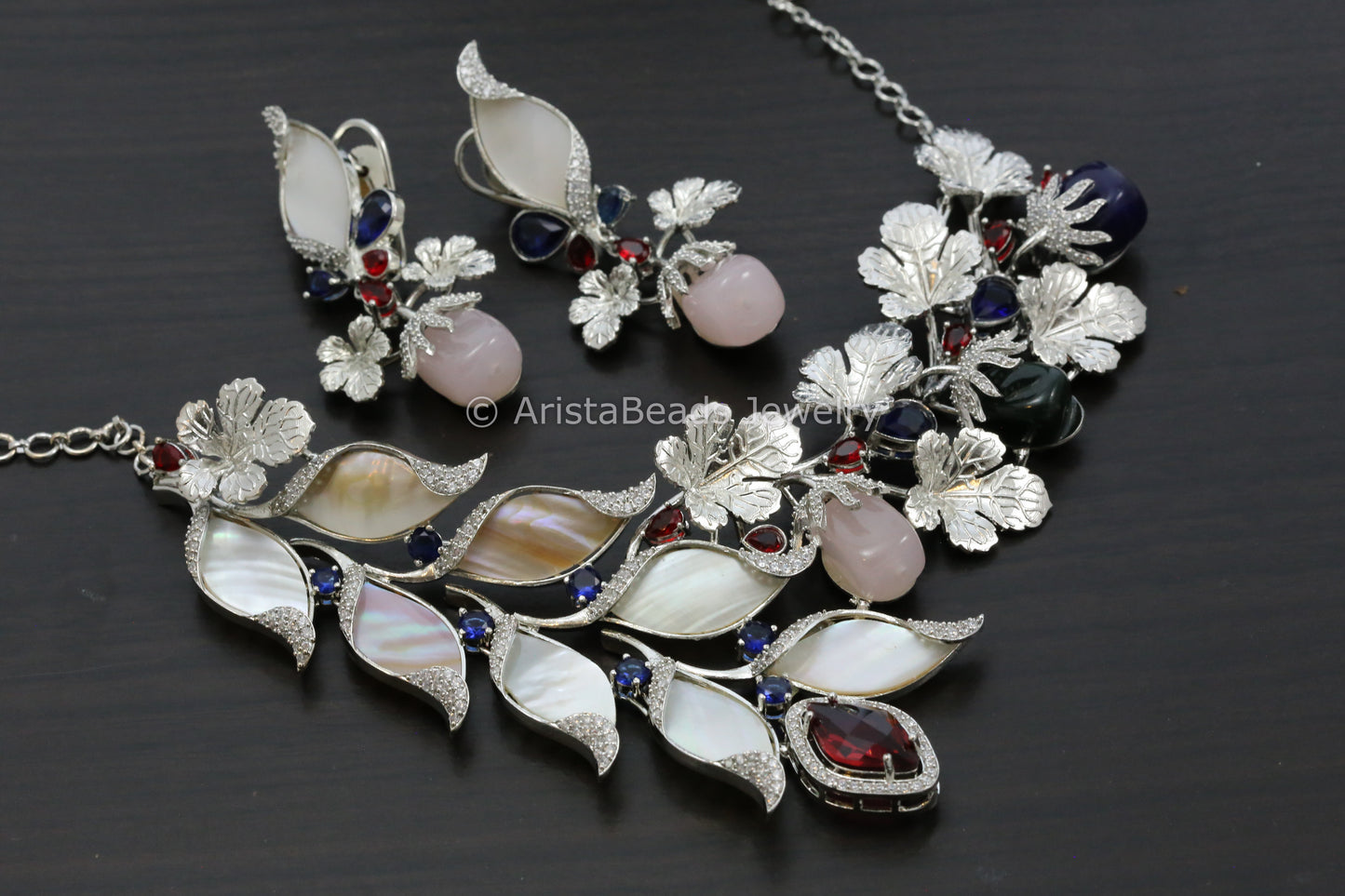 Contemporary Mother Of Pearl Necklace Set