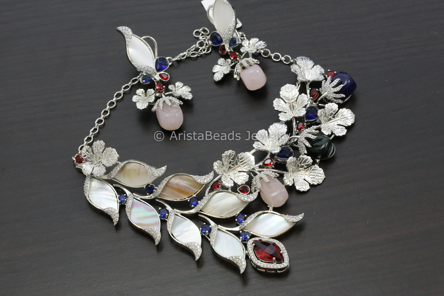 Contemporary Mother Of Pearl Necklace Set