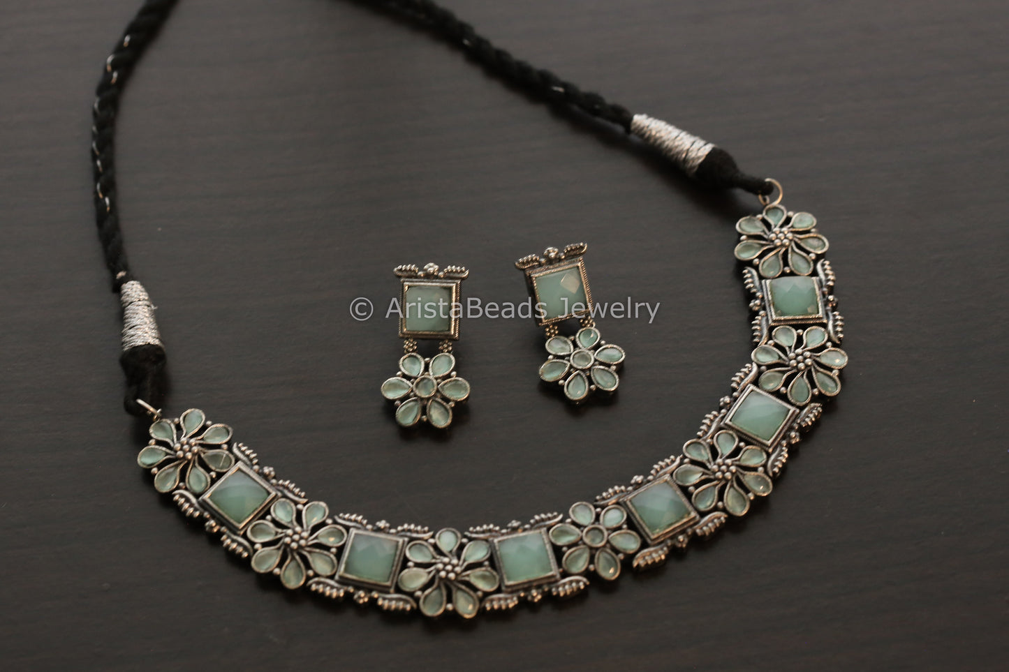 Mint Monalisa Stone Necklace Set