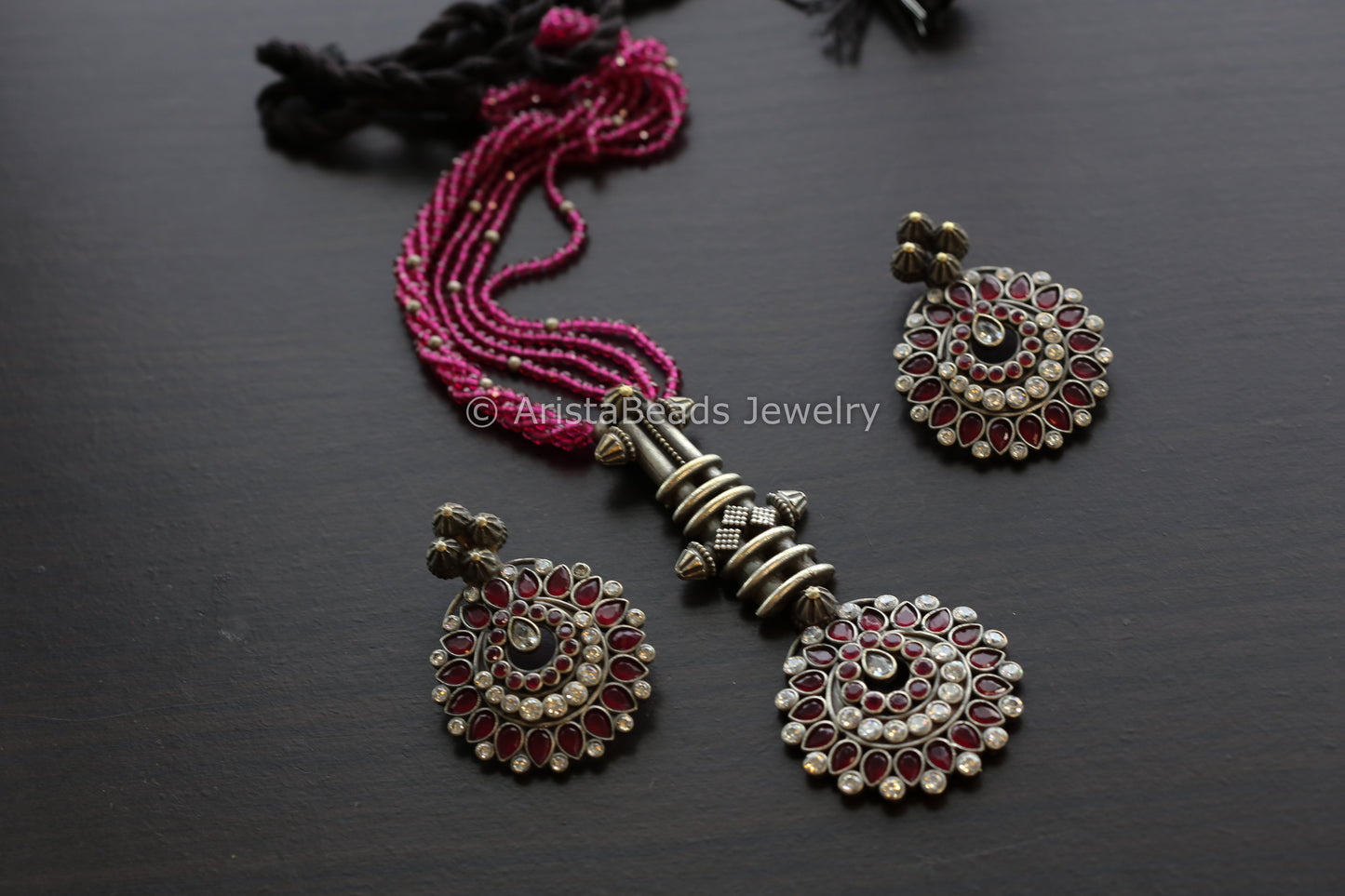 Tribal Look Necklace Set