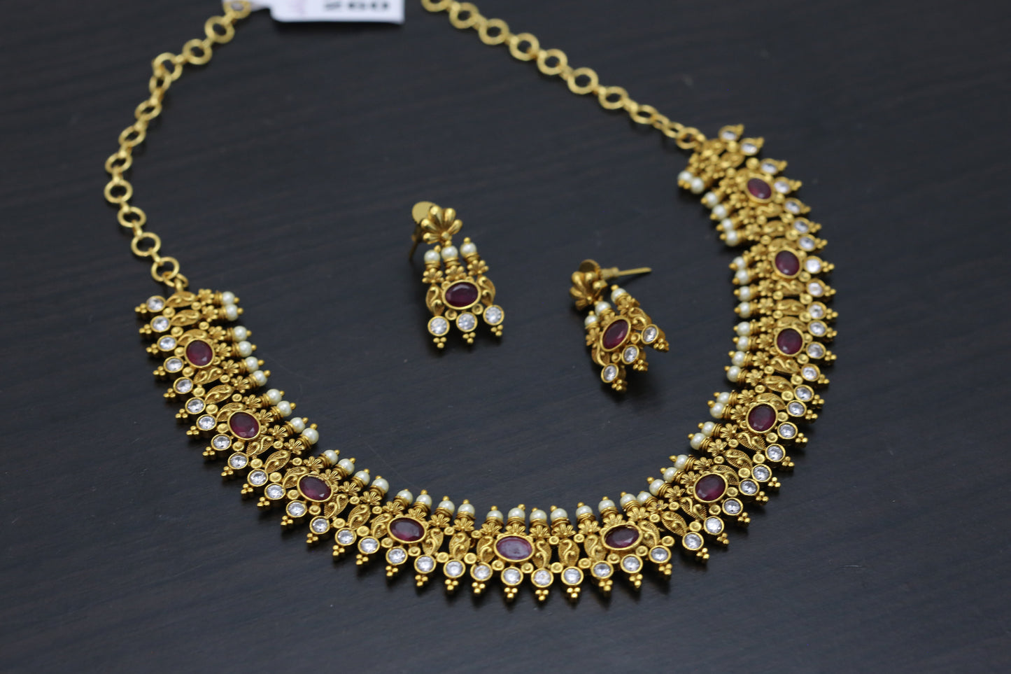 Antique Gold Necklace Set - Ruby