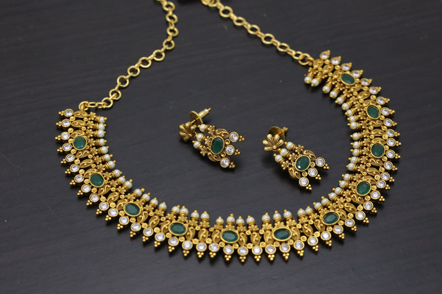 Antique Gold Necklace Set - Green