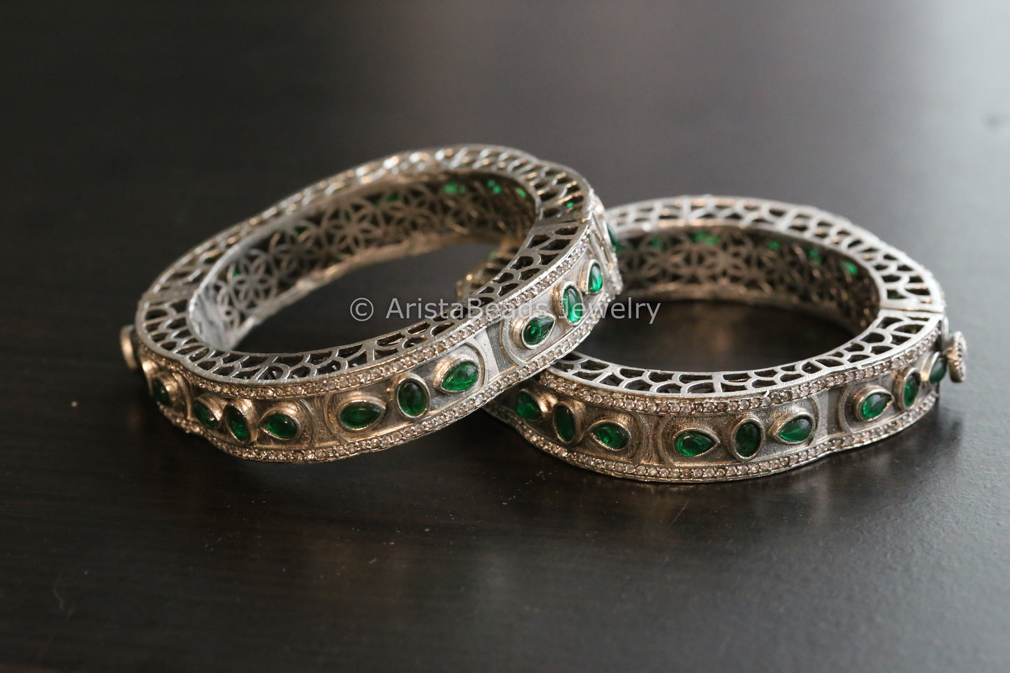 Silver Look Kemp Oxidized Bangle (Openable) - Green