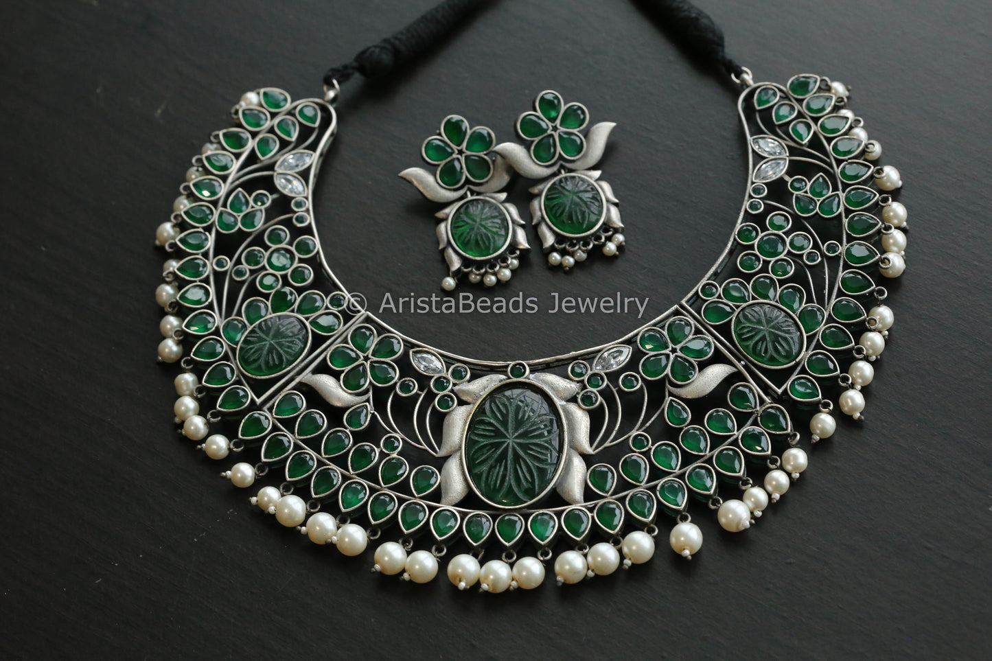 Large Hasli Necklace Set- Green
