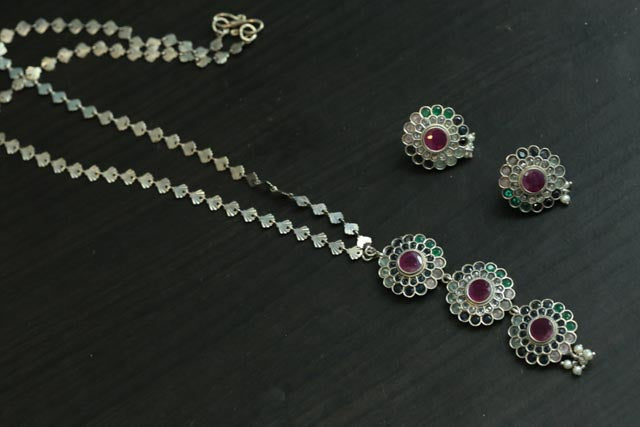 Silver Look Long Necklace Set - Multicolor